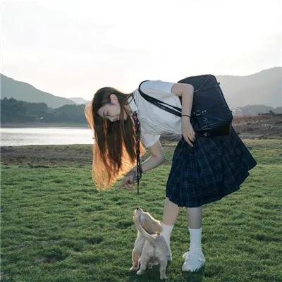 红色谜团